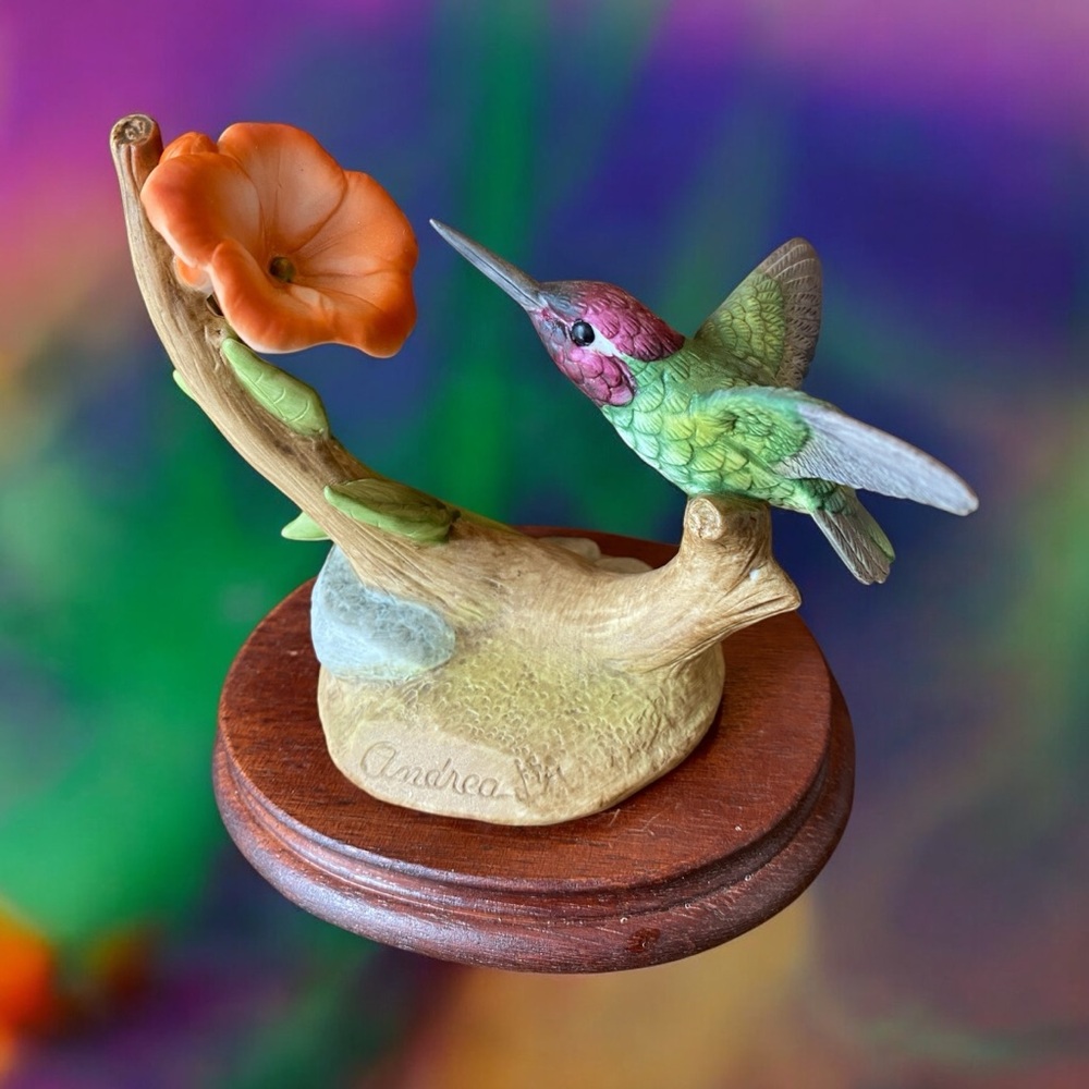 Andrea By Sadek Anna's Hummingbird Porcelain Figurine 1986 Mint Condition